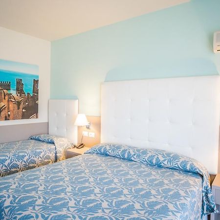 Hotel Holiday Sirmione Exterior foto